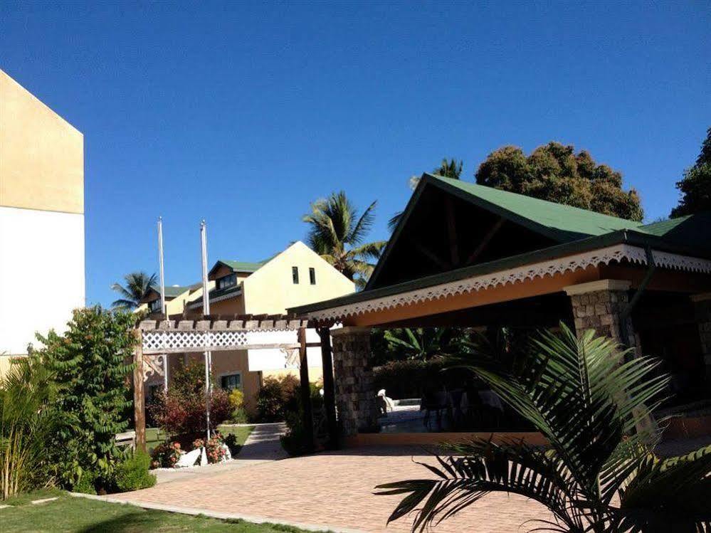Hotel La Cretonne Les Cayes Bagian luar foto