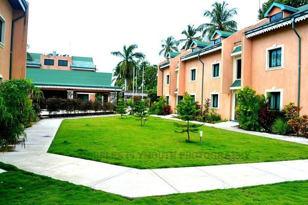 Hotel La Cretonne Les Cayes Bagian luar foto